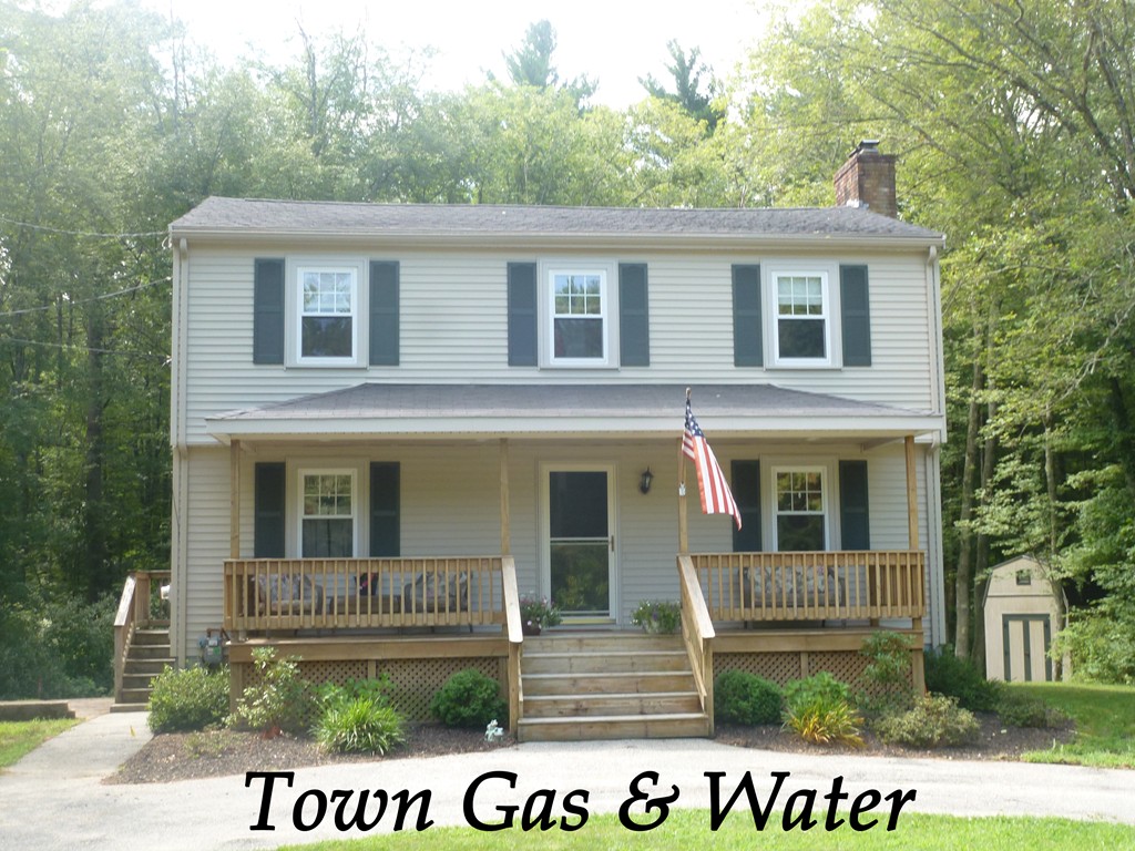 78 Peckham Road Acushnet, MA 02743 - Photo 2 of 23 Gallery Image 2