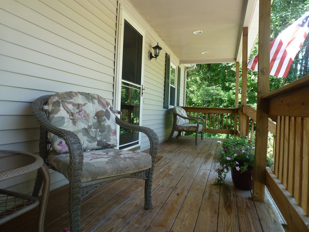78 Peckham Road Acushnet, MA 02743 - Photo 3 of 23 Gallery Image 3