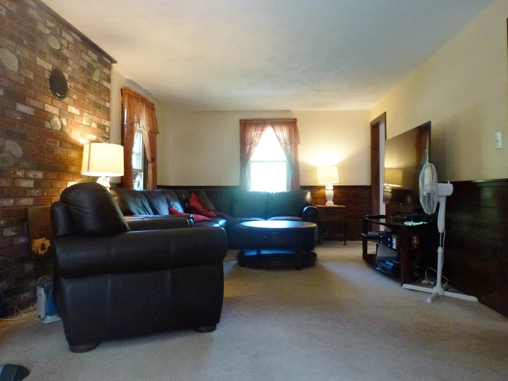 78 Peckham Road Acushnet, MA 02743 - Photo 4 of 23 Gallery Image 4