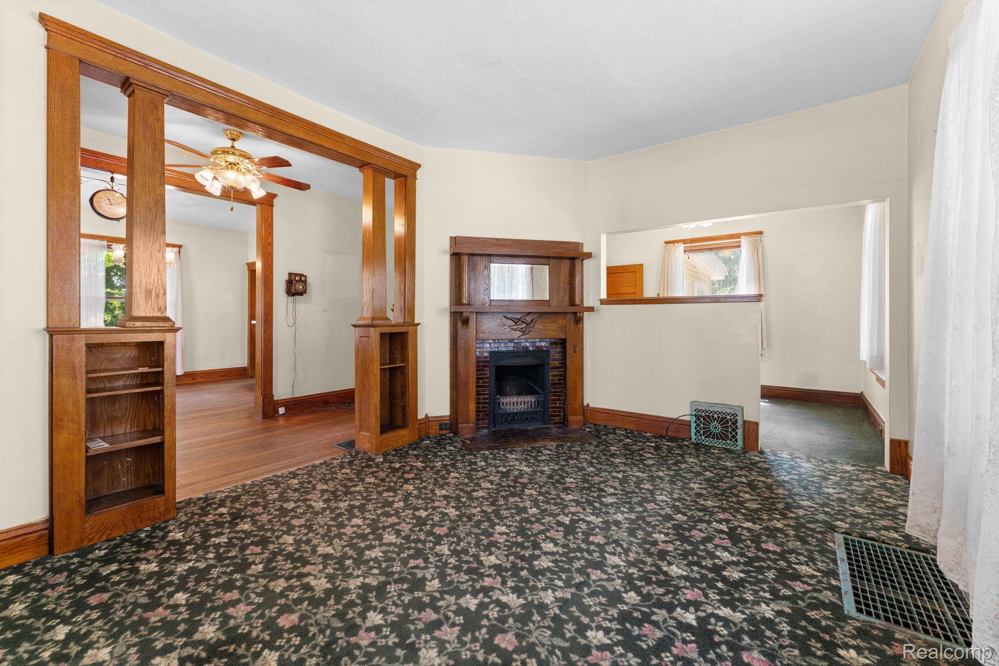 138 East Square Lake Road Troy, MI 48085 - Photo 24 of 55 28-web-or-mls-DSC01137.jpg