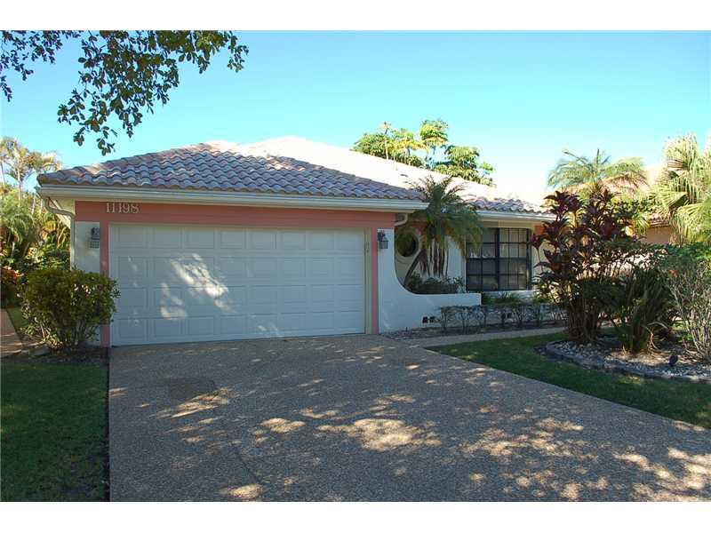 11198 Cloverleaf Circle Boca Raton, FL 33428 - Photo 1 of 20 Exterior Front