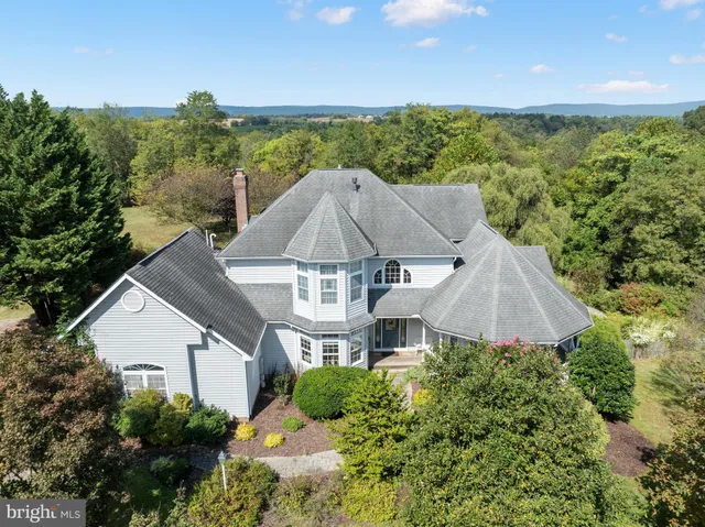 $925,000 | 2634 Point Of Rocks Road, Jefferson, MD 21755