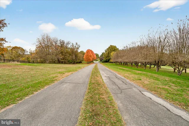 $925,000 | 2634 Point Of Rocks Road, Jefferson, MD 21755