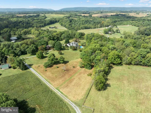 $925,000 | 2634 Point Of Rocks Road, Jefferson, MD 21755