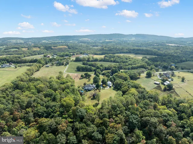 $925,000 | 2634 Point Of Rocks Road, Jefferson, MD 21755