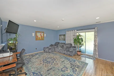 $430,000 | 130 Commodore Circle, Port Jefferson Station, NY 11776
