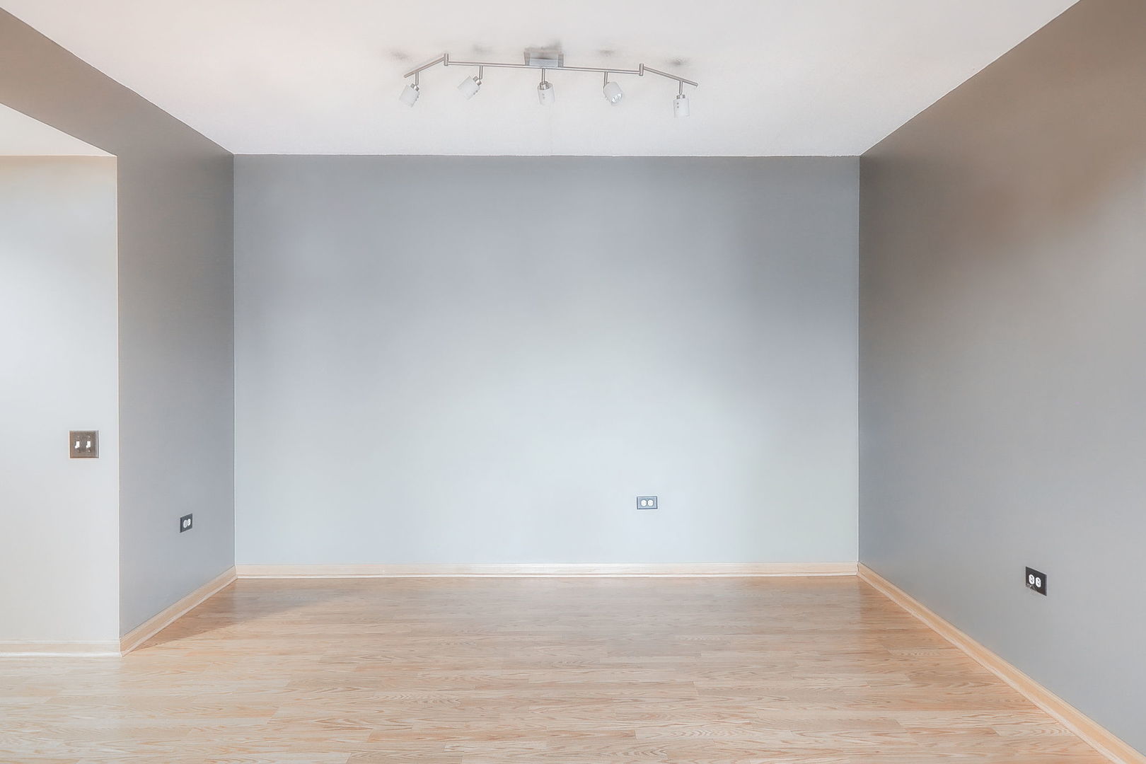 18100 Rita Road, Unit 1B Tinley Park, IL 60477 - Photo 8 of 21 a view of an empty room