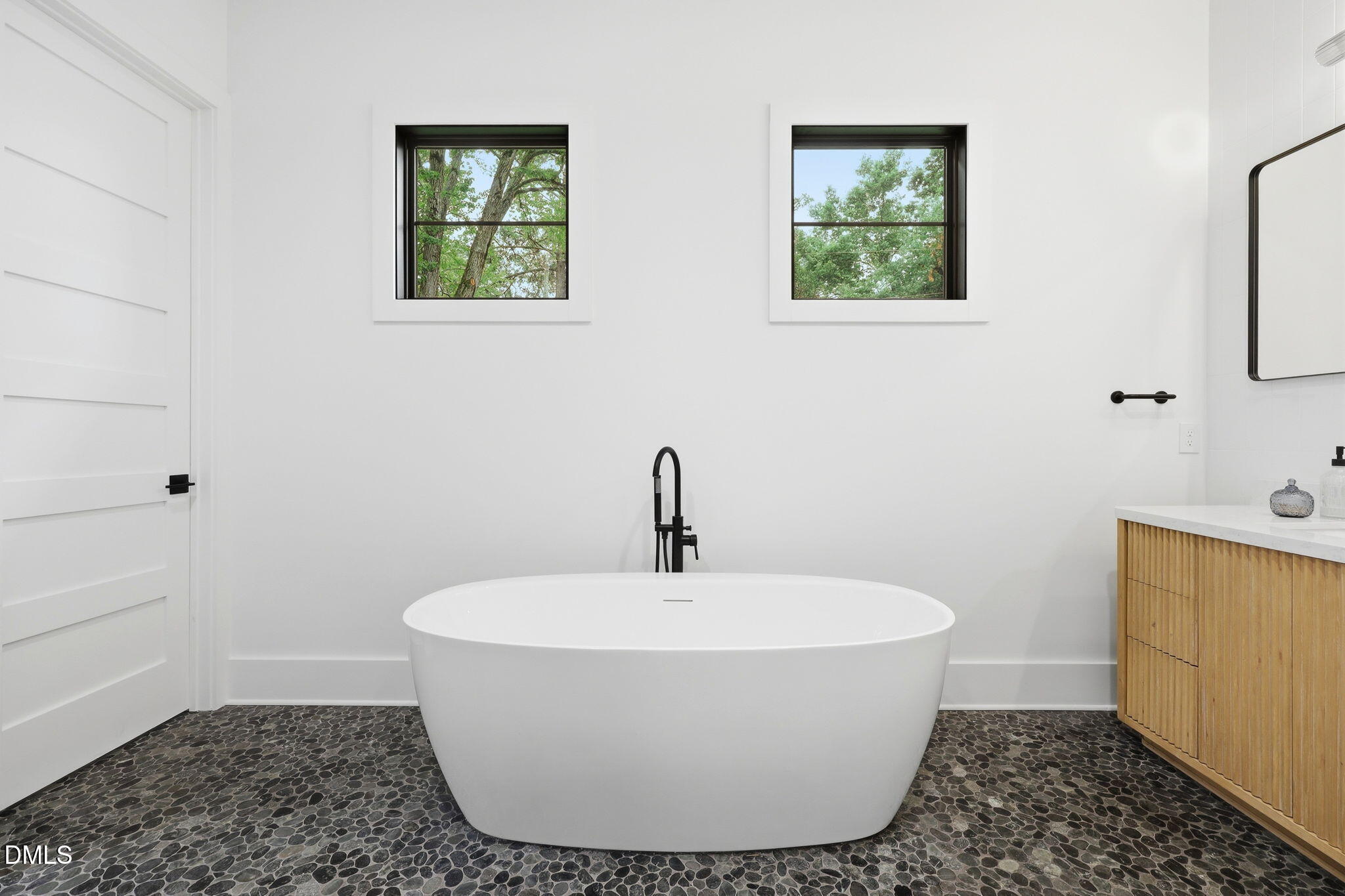 814 Tyrrell Road Raleigh, NC 27609 - Photo 22 of 39 45-web-or-mls-IMG_8327