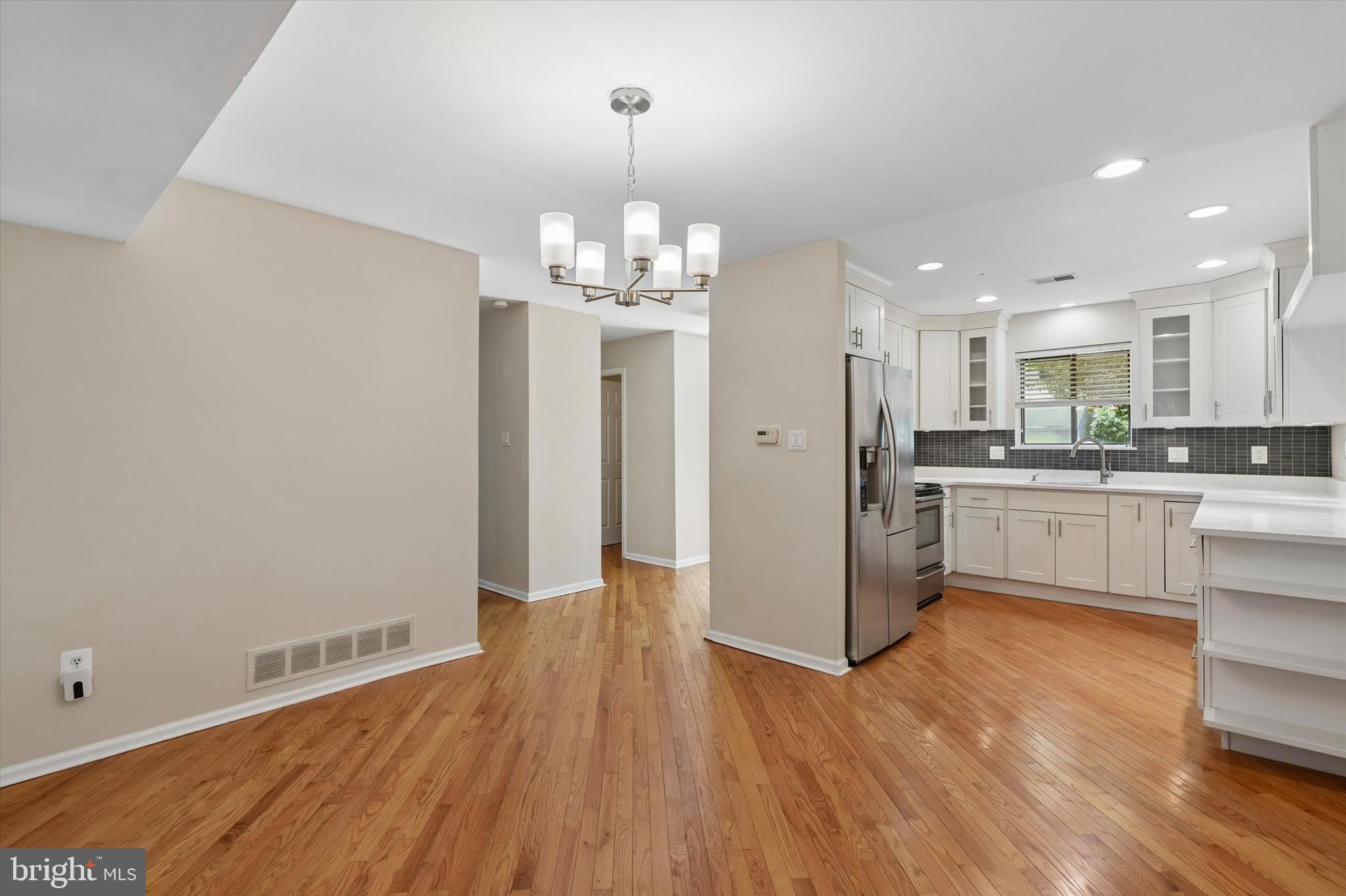 156 Eaton Drive Wayne, PA 19087 - Photo 4 of 24