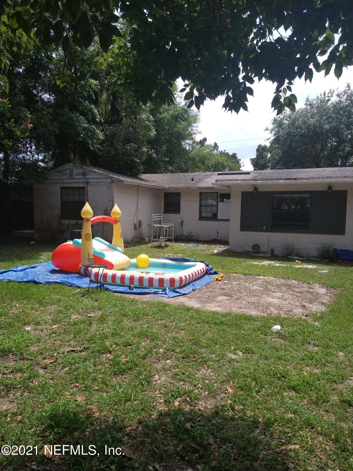 1019 Gunka Road Jacksonville, FL 32216 - Photo 21 of 23 Backyard 4
