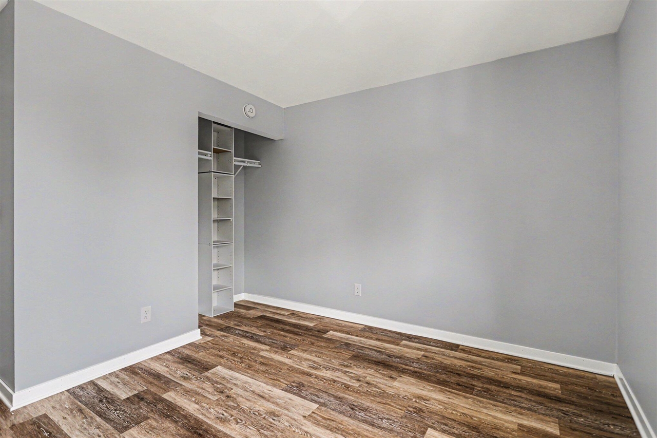 734 West Kilgore Road, Unit 303 Kalamazoo, MI 49008 - Photo 19 of 34