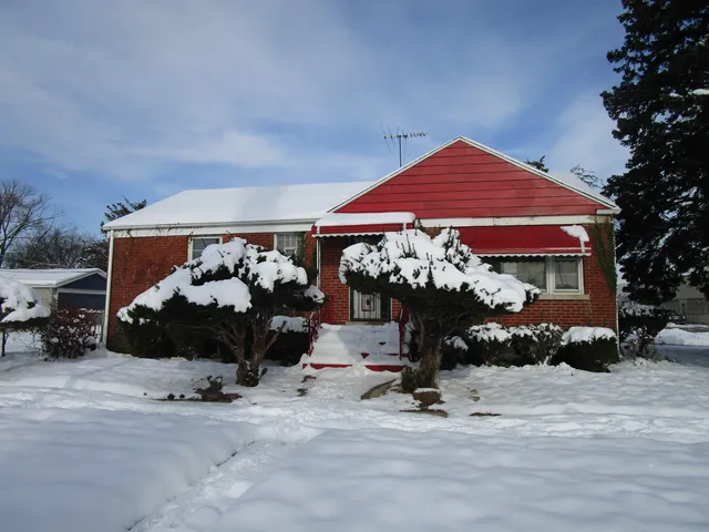 $138,000 | 346 31st Avenue, Bellwood, IL 60104