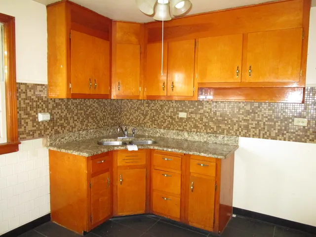 $138,000 | 346 31st Avenue, Bellwood, IL 60104