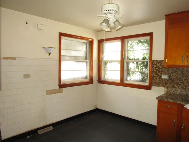 $138,000 | 346 31st Avenue, Bellwood, IL 60104