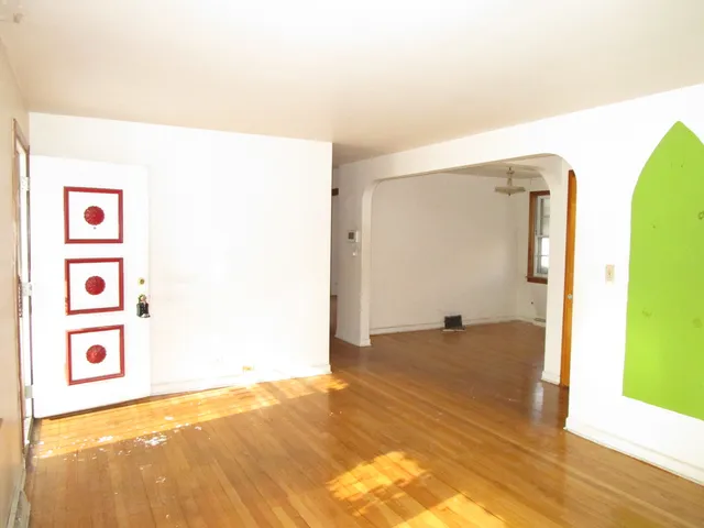 $138,000 | 346 31st Avenue, Bellwood, IL 60104