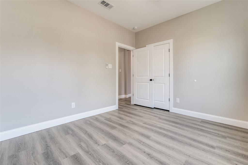 3402 Spring Avenue Dallas, TX 75215 - Photo 13 of 19 Gallery Image 13