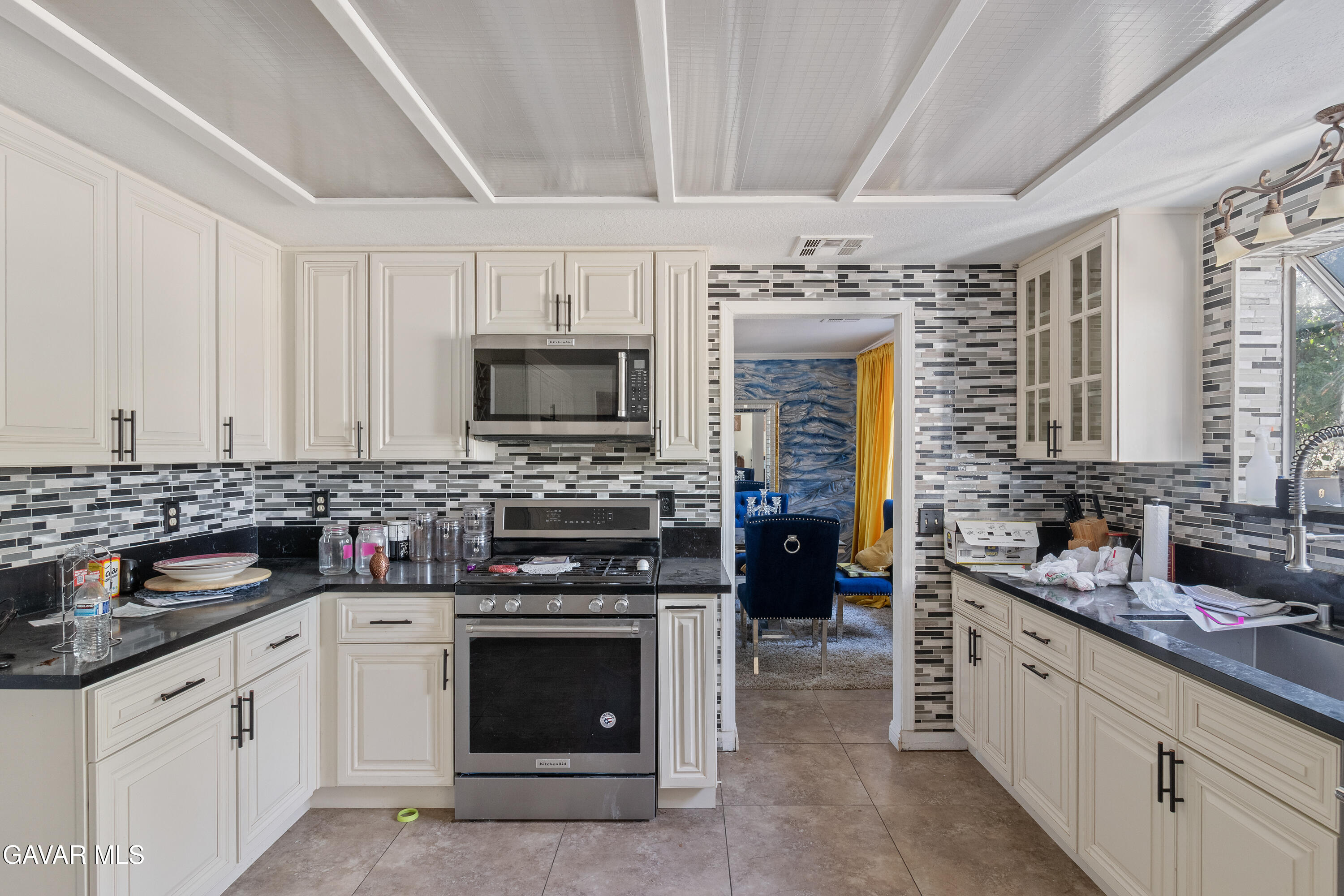 3735 Paula Lancaster, CA 93535 - Photo 20 of 54 Kitchen-1
