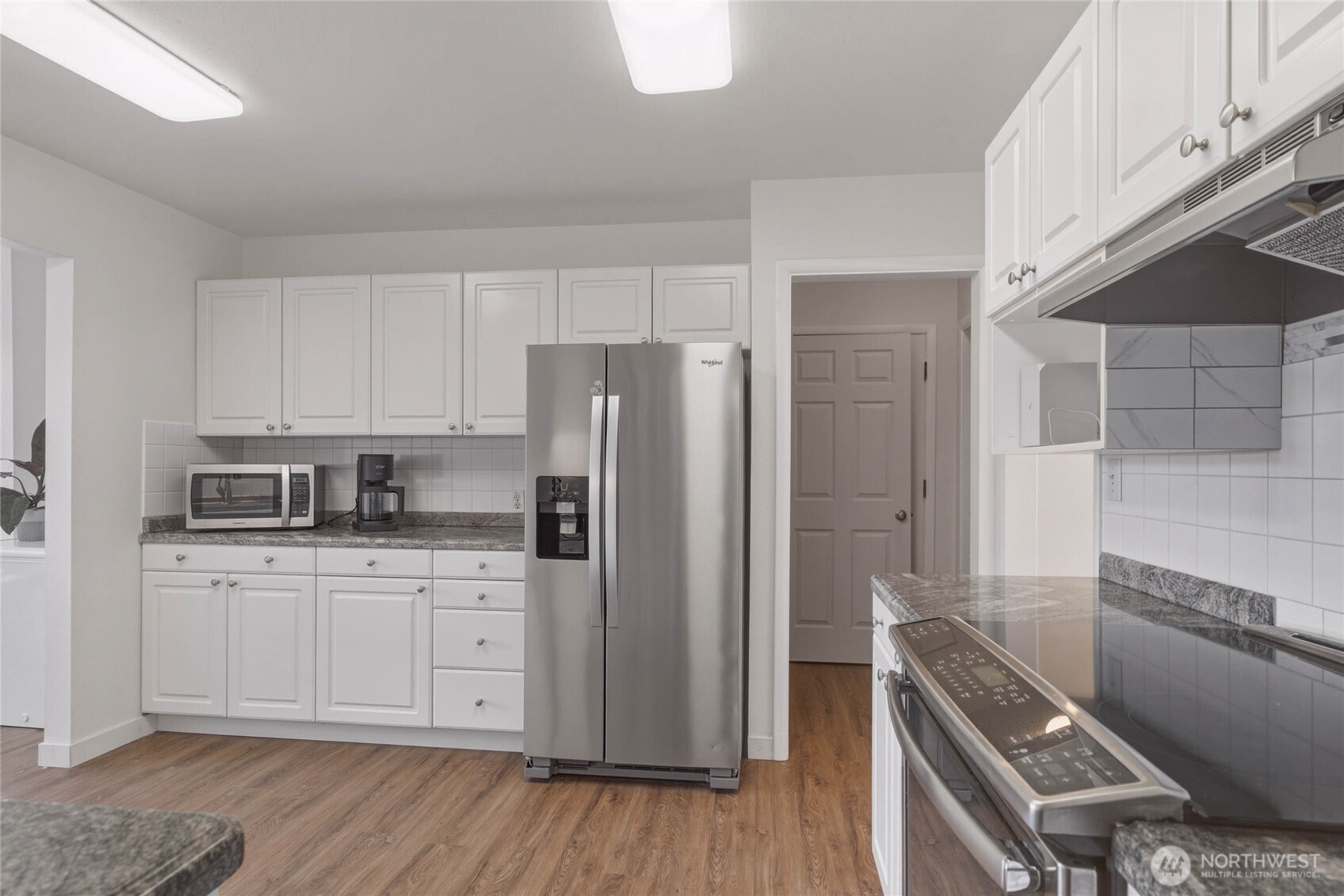 1310 Red Apple Road Wenatchee, WA 98801 - Photo 14 of 39