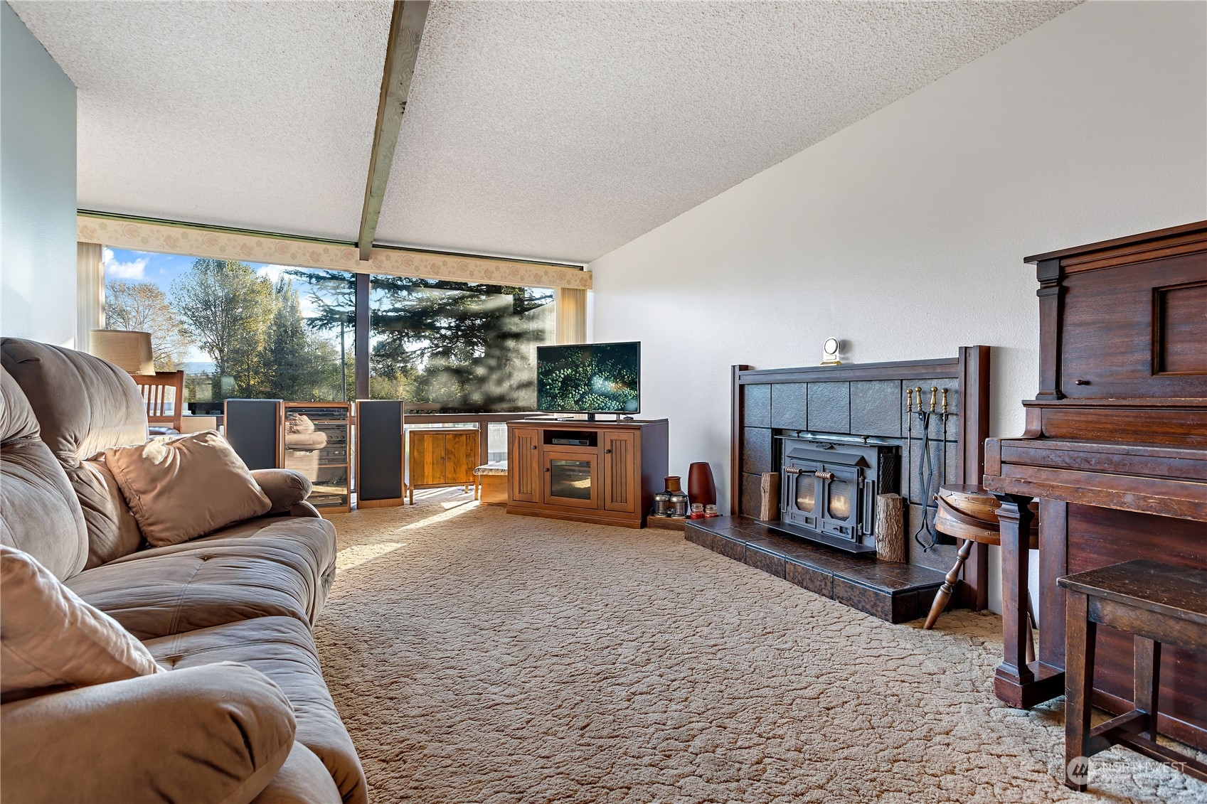 591 East Hemmi Road Lynden, WA 98264 - Photo 11 of 39 Gallery Image 11