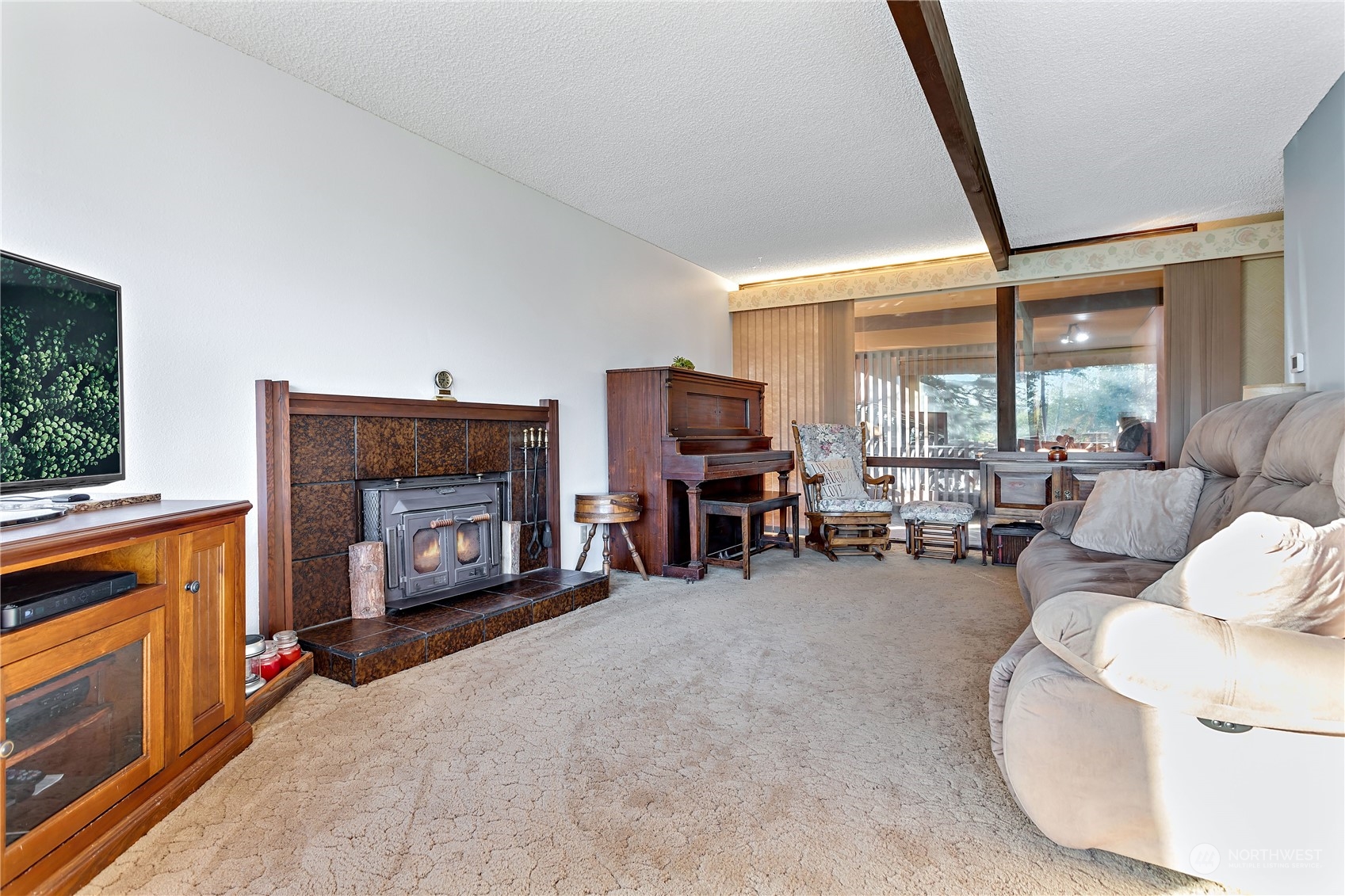 591 East Hemmi Road Lynden, WA 98264 - Photo 13 of 39 Gallery Image 13