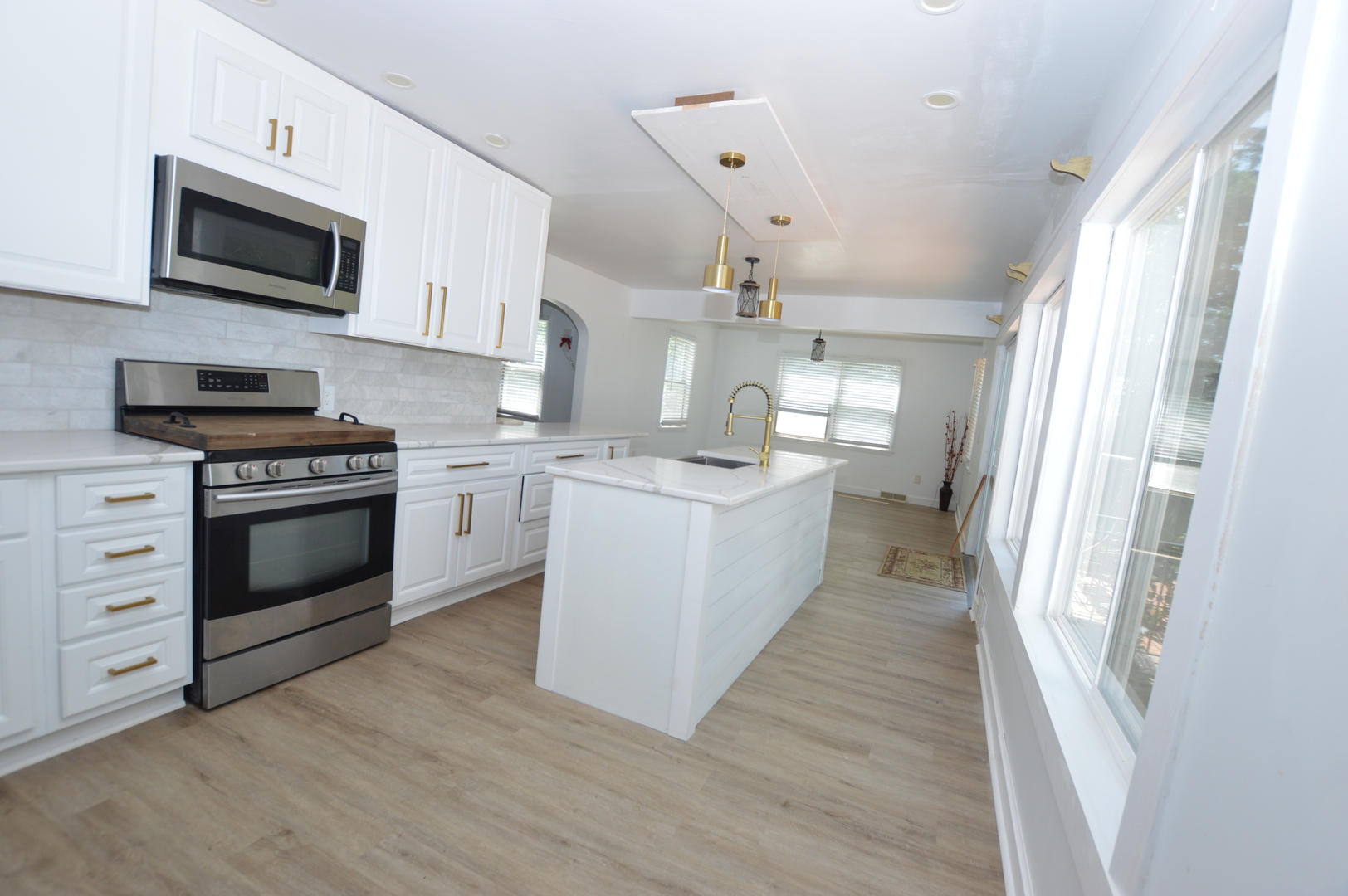 4601 Spring Grove Road McHenry, IL 60051 - Photo 6 of 23 Gallery Image 6