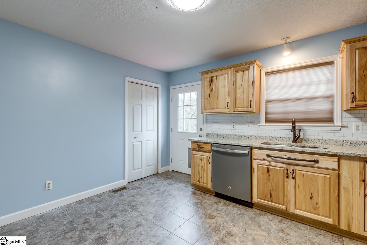 117 Golf Street Greer, SC 29650 - Photo 12 of 29 Gallery Image 12