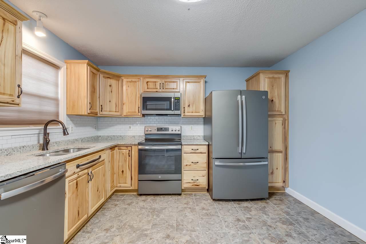 117 Golf Street Greer, SC 29650 - Photo 13 of 29 Gallery Image 13