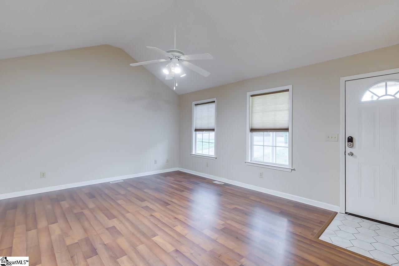 117 Golf Street Greer, SC 29650 - Photo 8 of 29 Gallery Image 8
