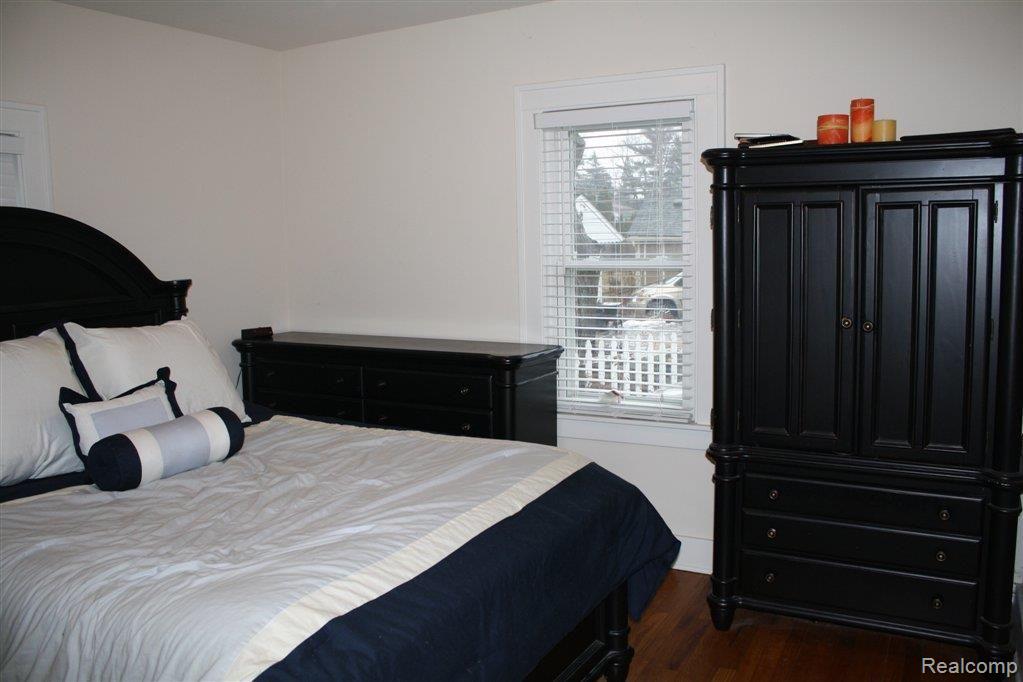 133 Lysander Street Rochester, MI 48307 - Photo 13 of 19 Master2.JPG