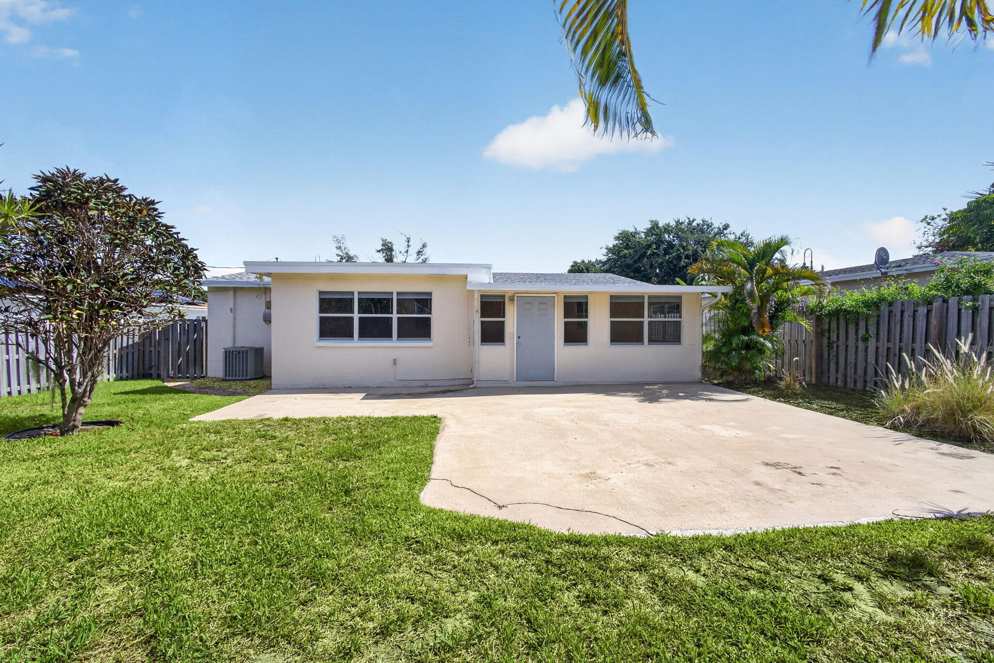 1333 West 31st Street Riviera Beach, FL 33404 - Photo 39 of 46 Backyard