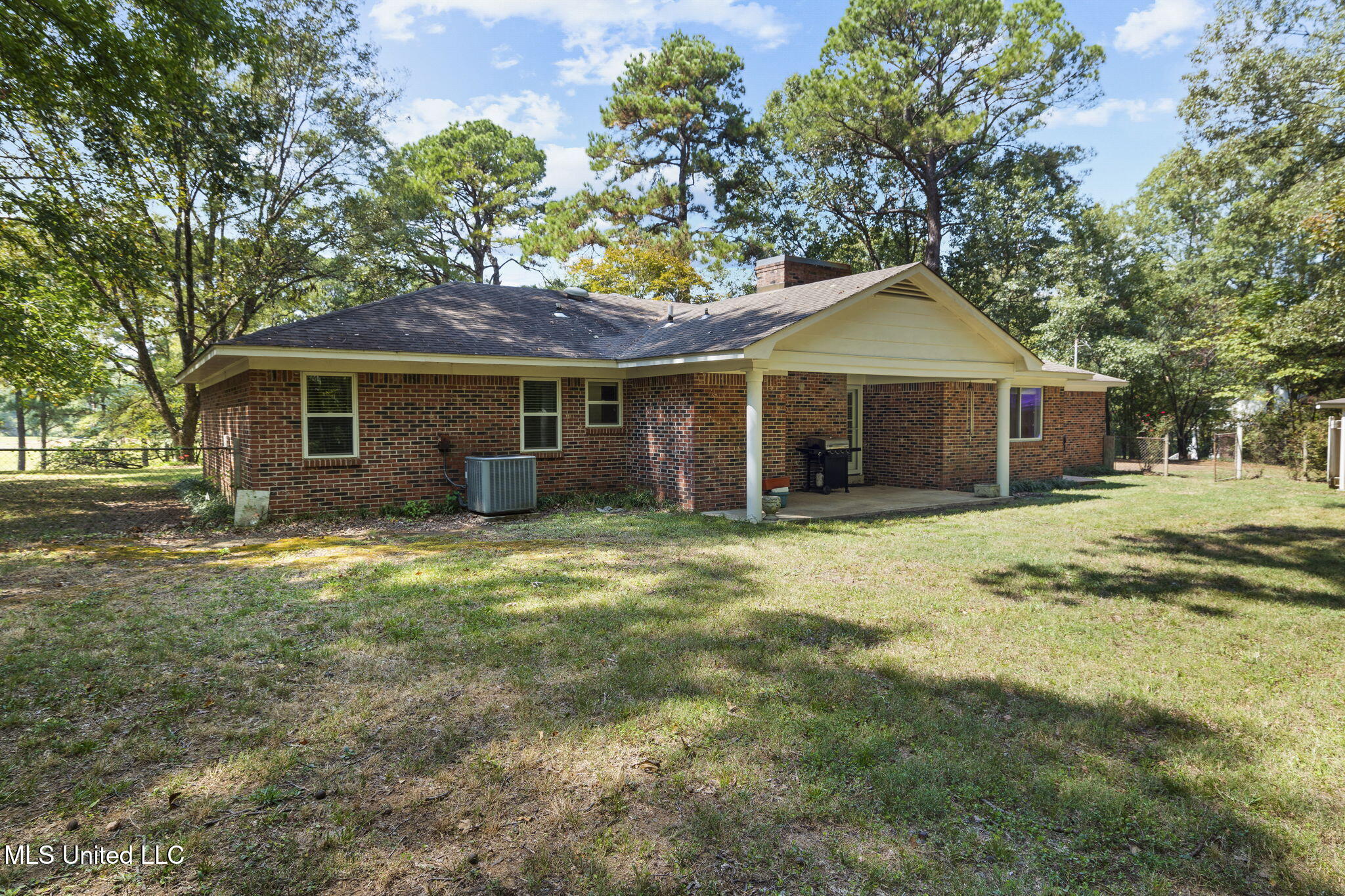1998 Fogg Road North Nesbit, MS 38651 - Photo 22 of 31 Back of Home