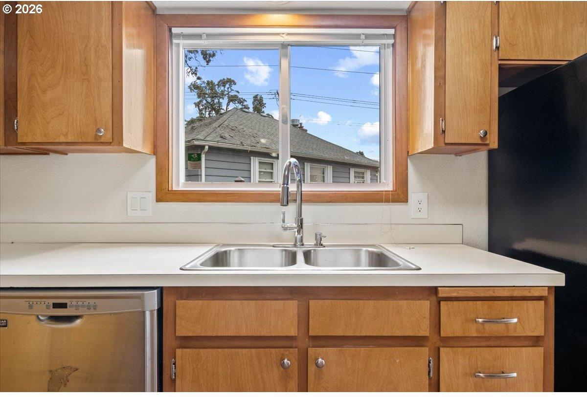 5122 Sunnyside Road Southeast Salem, OR 97306 - Photo 12 of 41 Gallery Image 12
