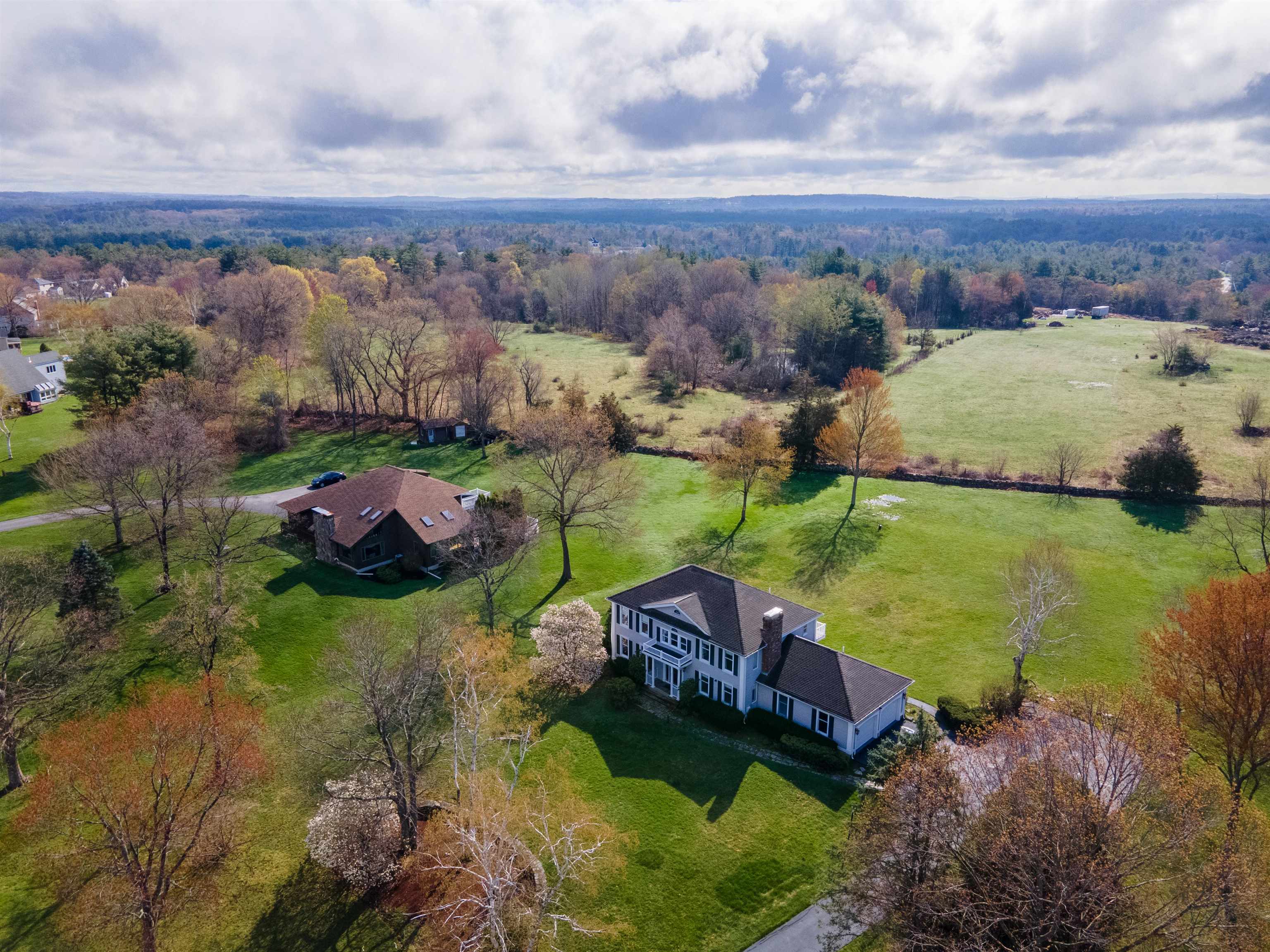 53 Sky View Drive Pelham, NH 03076 - Photo 3 of 4