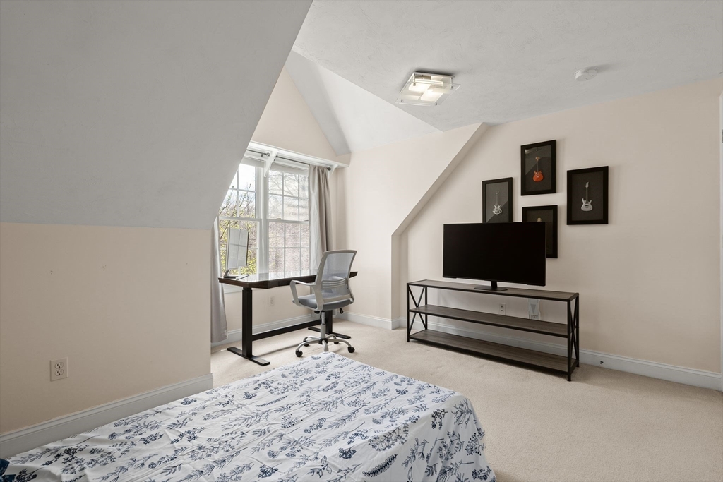 55 Wompatuck Road Hingham, MA 02043 - Photo 18 of 29