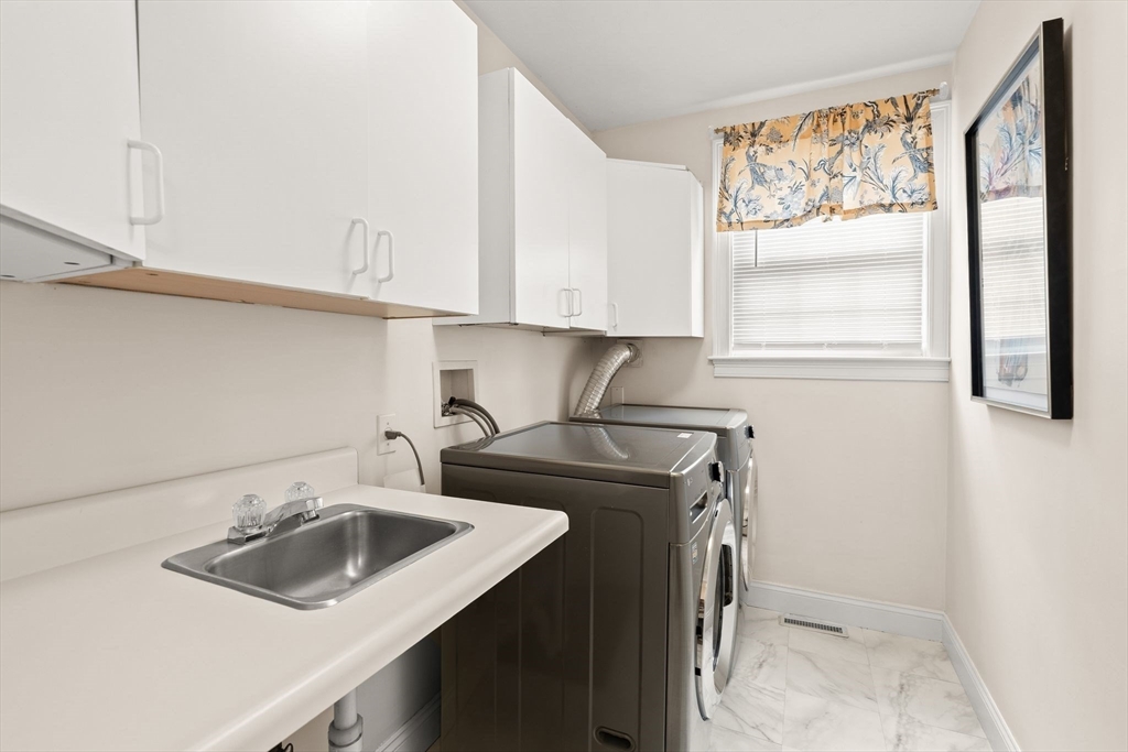 55 Wompatuck Road Hingham, MA 02043 - Photo 22 of 29