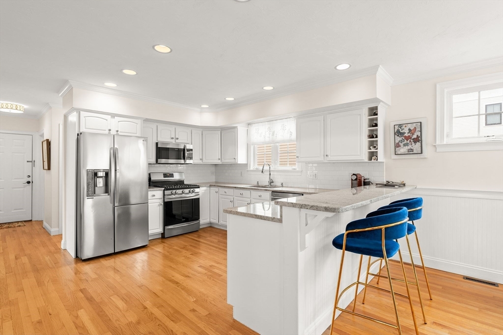 55 Wompatuck Road Hingham, MA 02043 - Photo 6 of 29