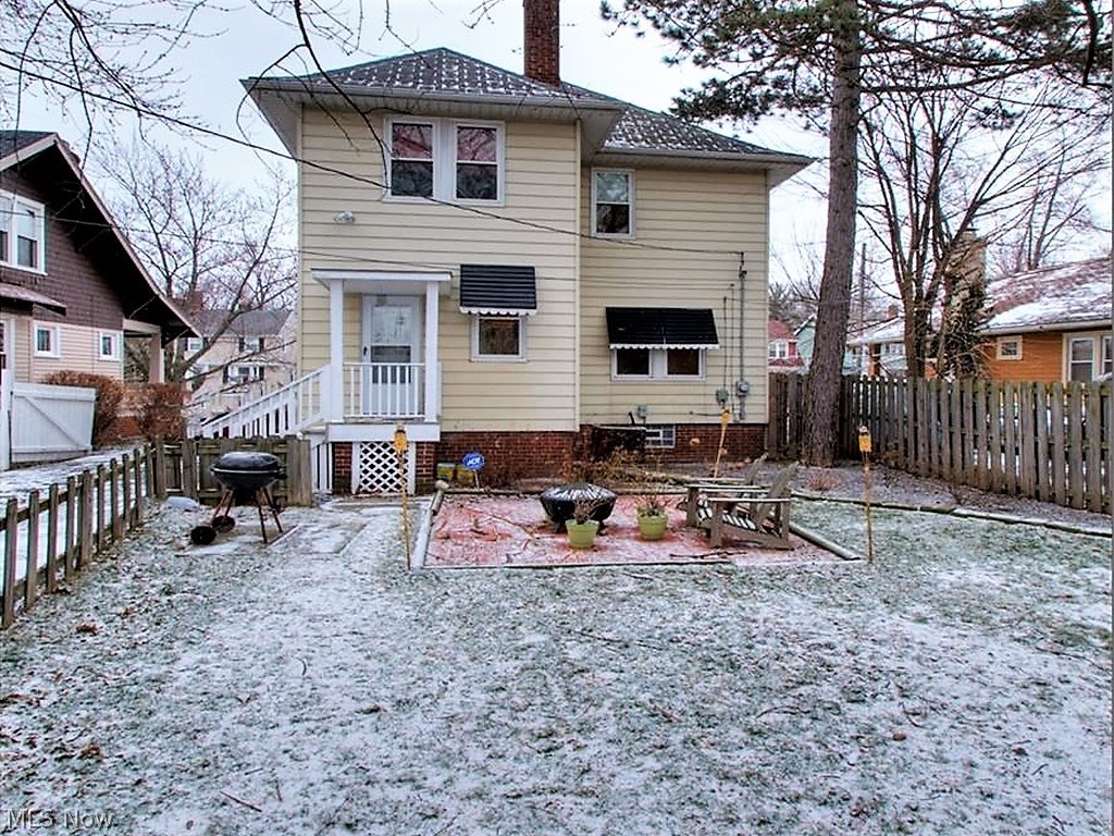952 Rushleigh Road Cleveland Heights, OH 44121 - Photo 3 of 23