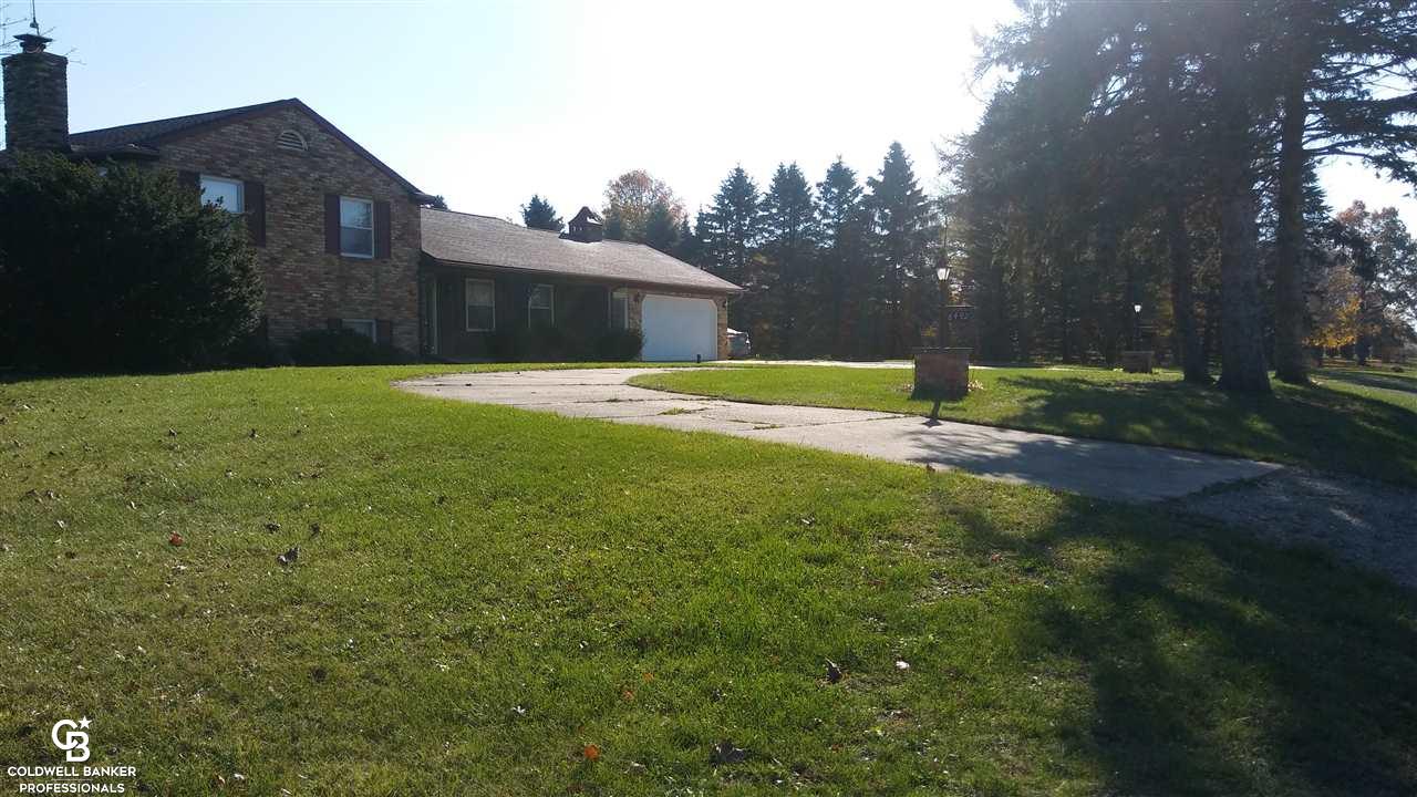 6492 North Oak Road Davison, MI 48423 - Photo 1 of 61 31334990.JPG