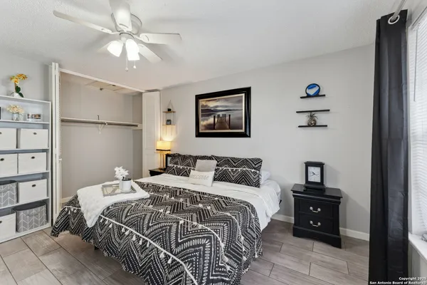 $74,990 | 923 Vance Jackson Road, Unit 1104, San Antonio, TX 78201