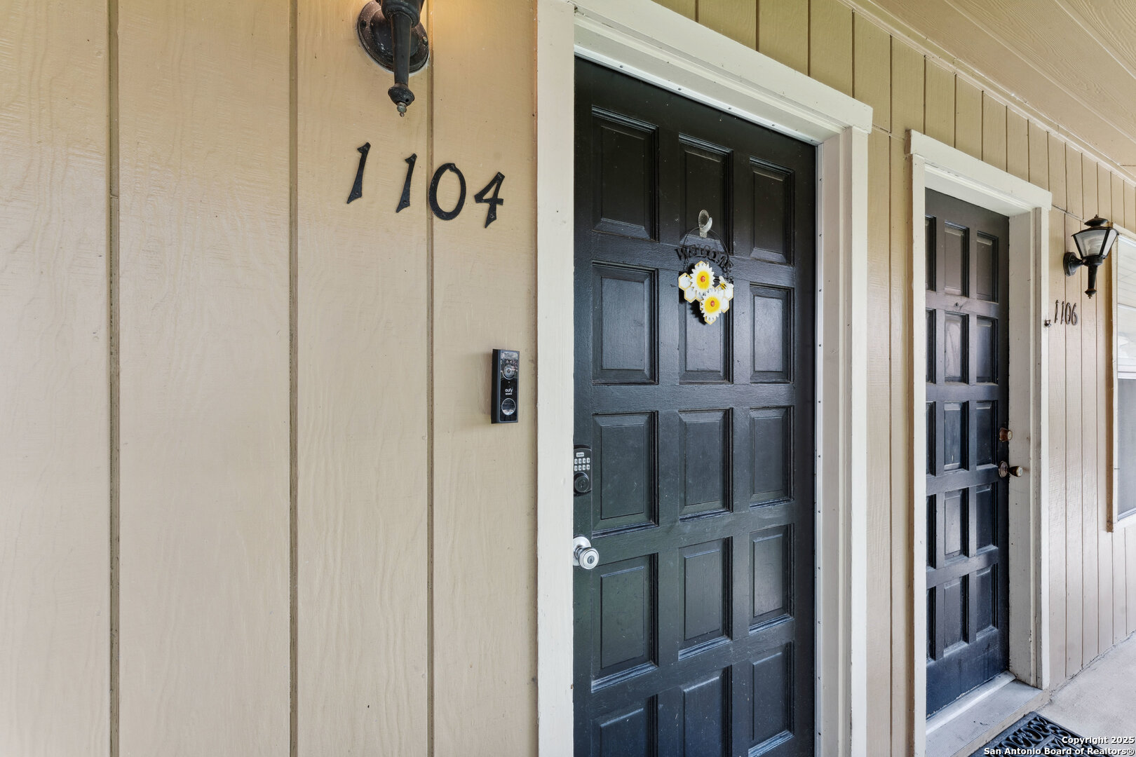 923 Vance Jackson Road, Unit 1104 San Antonio, TX 78201 - Photo 16 of 18 a view of an entryway of the house