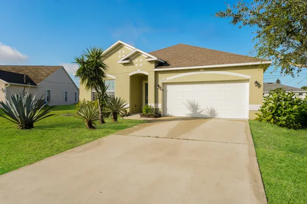 $2,855 | 4334 Southwest Appleseed Road, Port St. Lucie, FL 34953