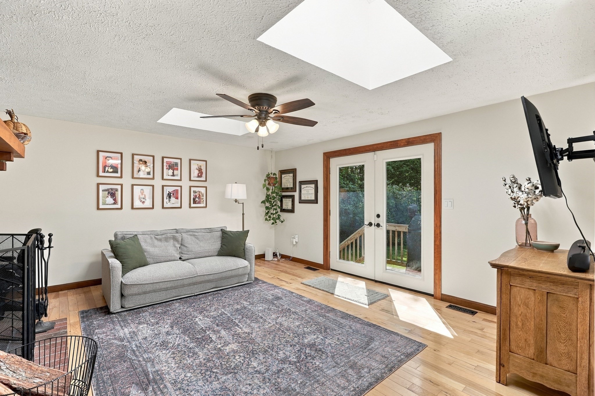 60 Bailey Road Dracut, MA 01826 - Photo 17 of 39 Gallery Image 17