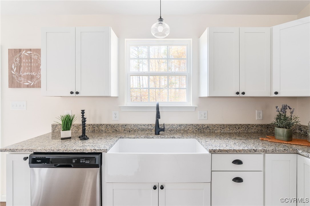 3530 Partlow Road Partlow, VA 22534 - Photo 13 of 50 Kitchen with recessed, pendant & 2 chandeliers for