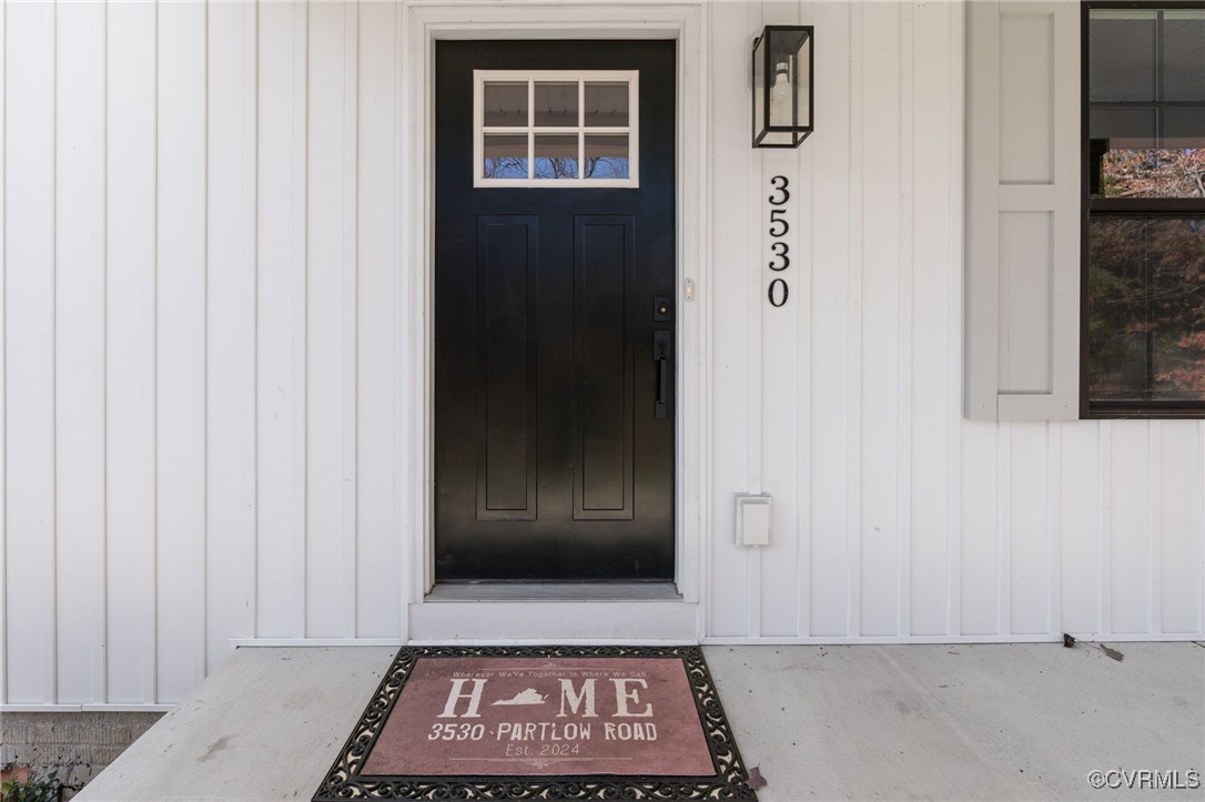 3530 Partlow Road Partlow, VA 22534 - Photo 5 of 50 22X6 covered front porch entry into the foyer area