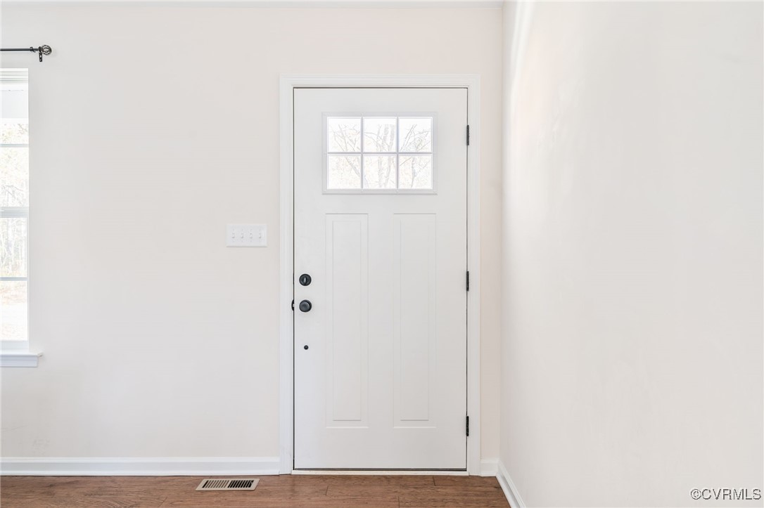 3530 Partlow Road Partlow, VA 22534 - Photo 6 of 50 Open foyer area view to the front entrance to the
