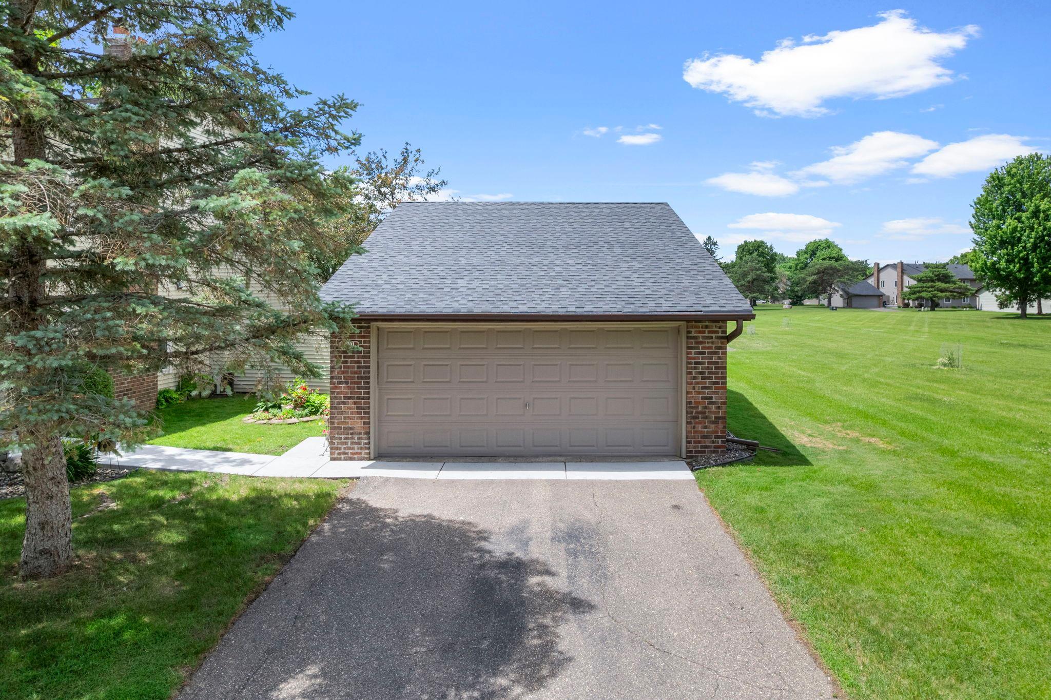 4701 Osage Point Eagan, MN 55122 - Photo 18 of 22