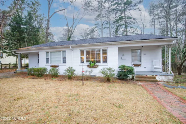 $1,850 | 264 East Indiana Avenue, Southern Pines, NC 28387