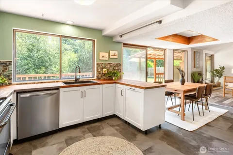 $615,000 | 27420 141st Avenue Southeast, Kent, WA 98042