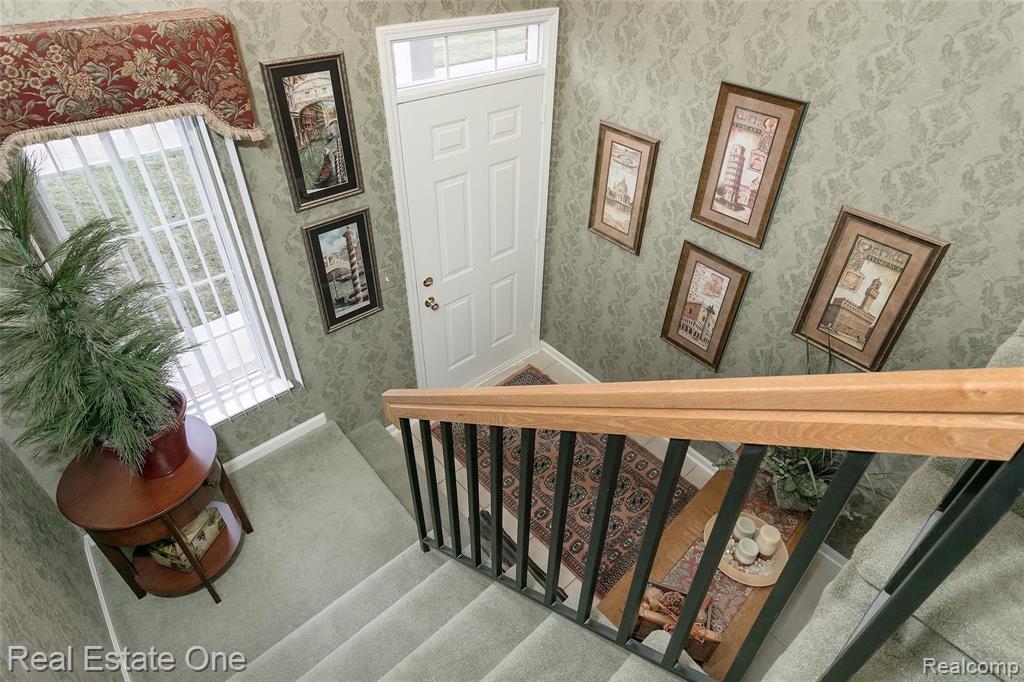 46116 Rhodes Drive Macomb, MI 48044 - Photo 3 of 27