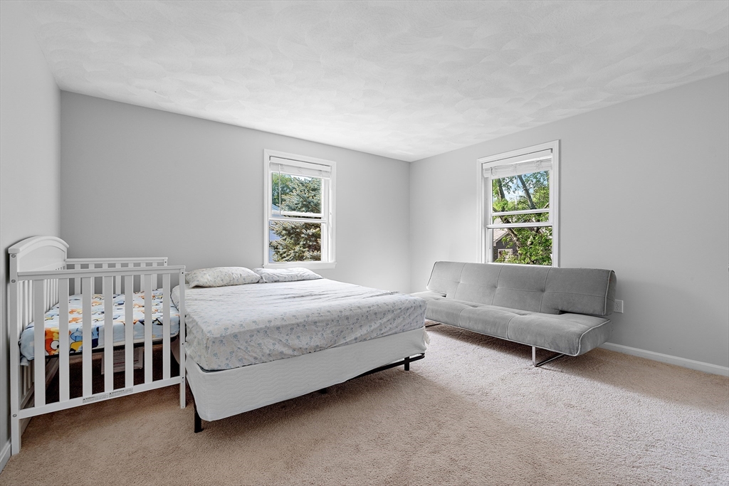 9 Rhodes Street Billerica, MA 01821 - Photo 17 of 33